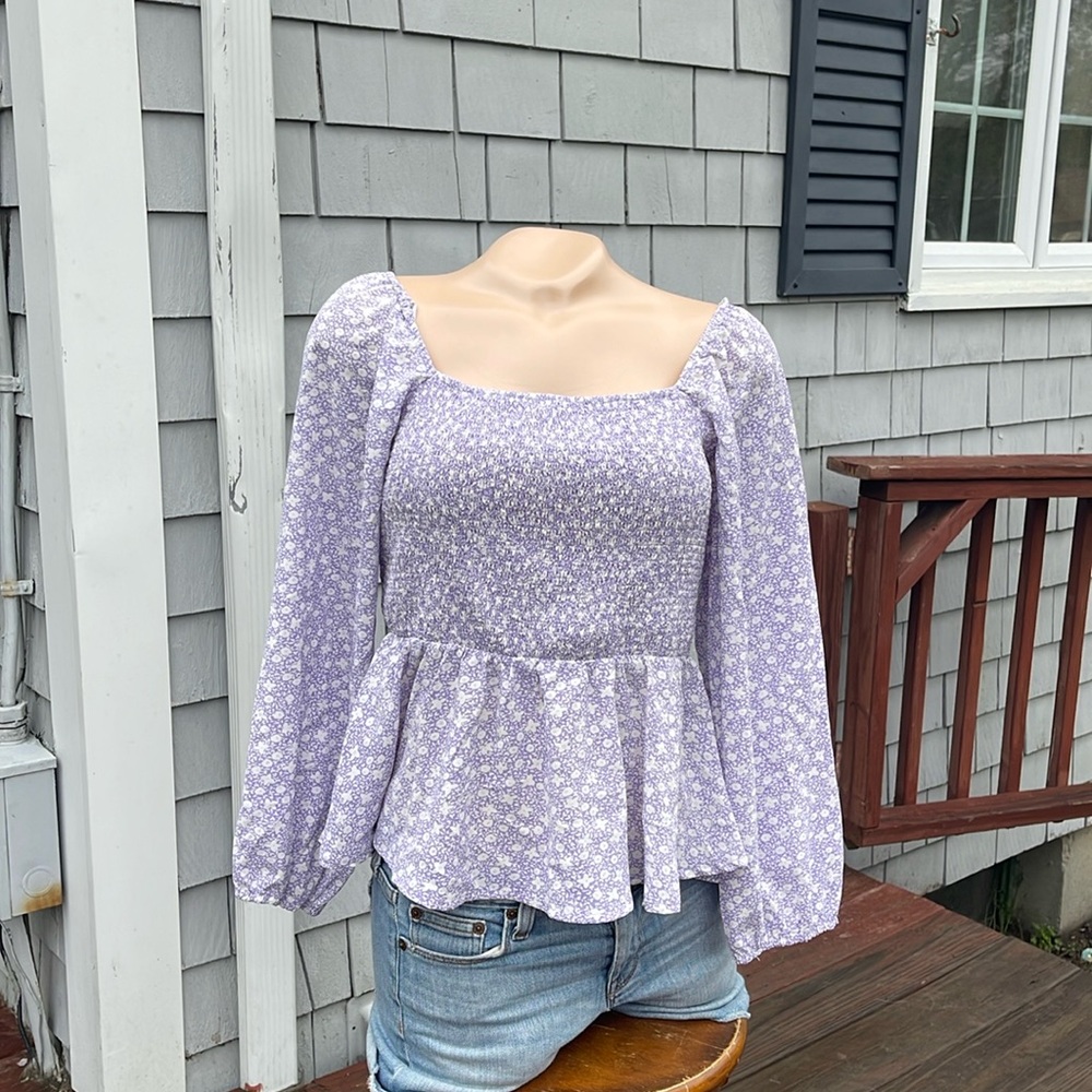 Entro Maggie Smocked Floral Top- Lilac + White